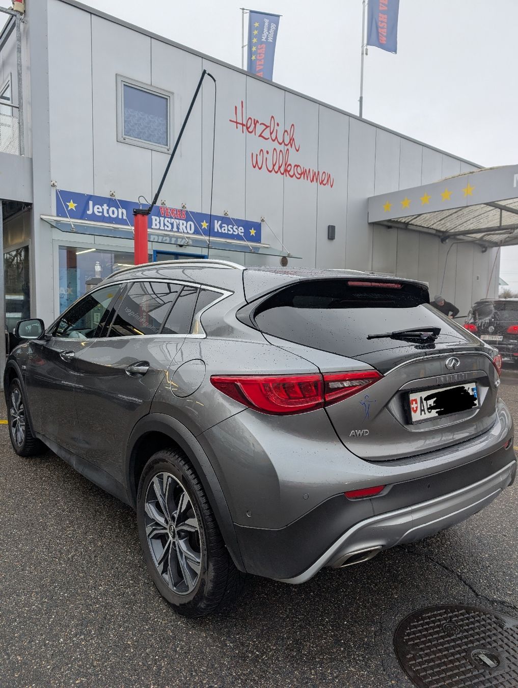 Carrozzine: INFINITI QX30 AWD 2.2D – Nuovo (secondo la descrizione) da Mellingen venduto da Sepoo 4