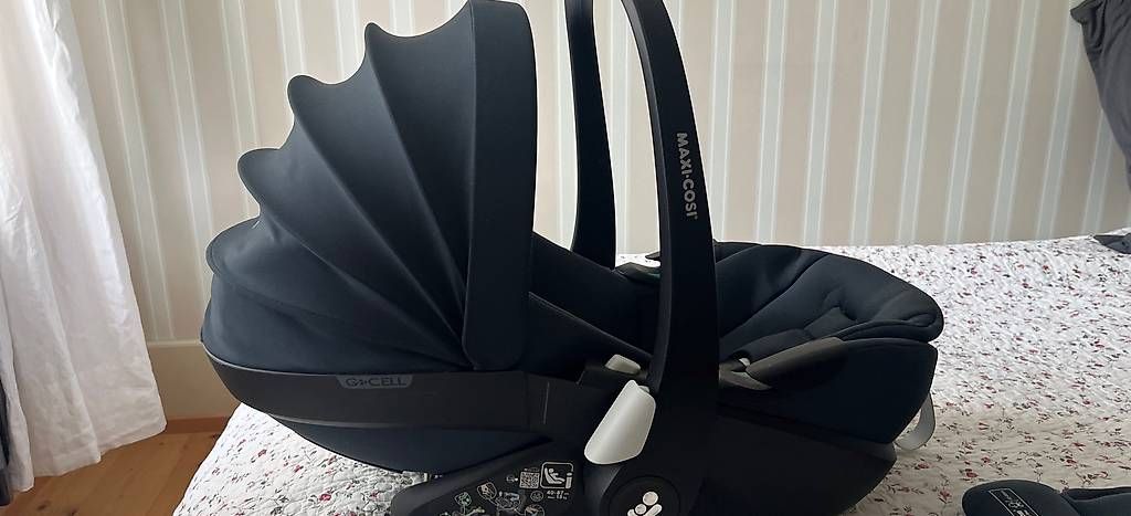 Seggiolini per auto: Maxi cosi pebbele – Usato da St. Gallen venduto da AndreaH83 3