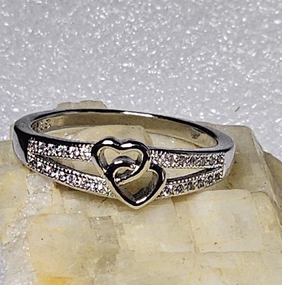 Anelli: Eleganter Ring Herzen, 925 versilbert, Gr. 8 – Nuovo (secondo la descrizione) da Grenchen venduto da maretop 2