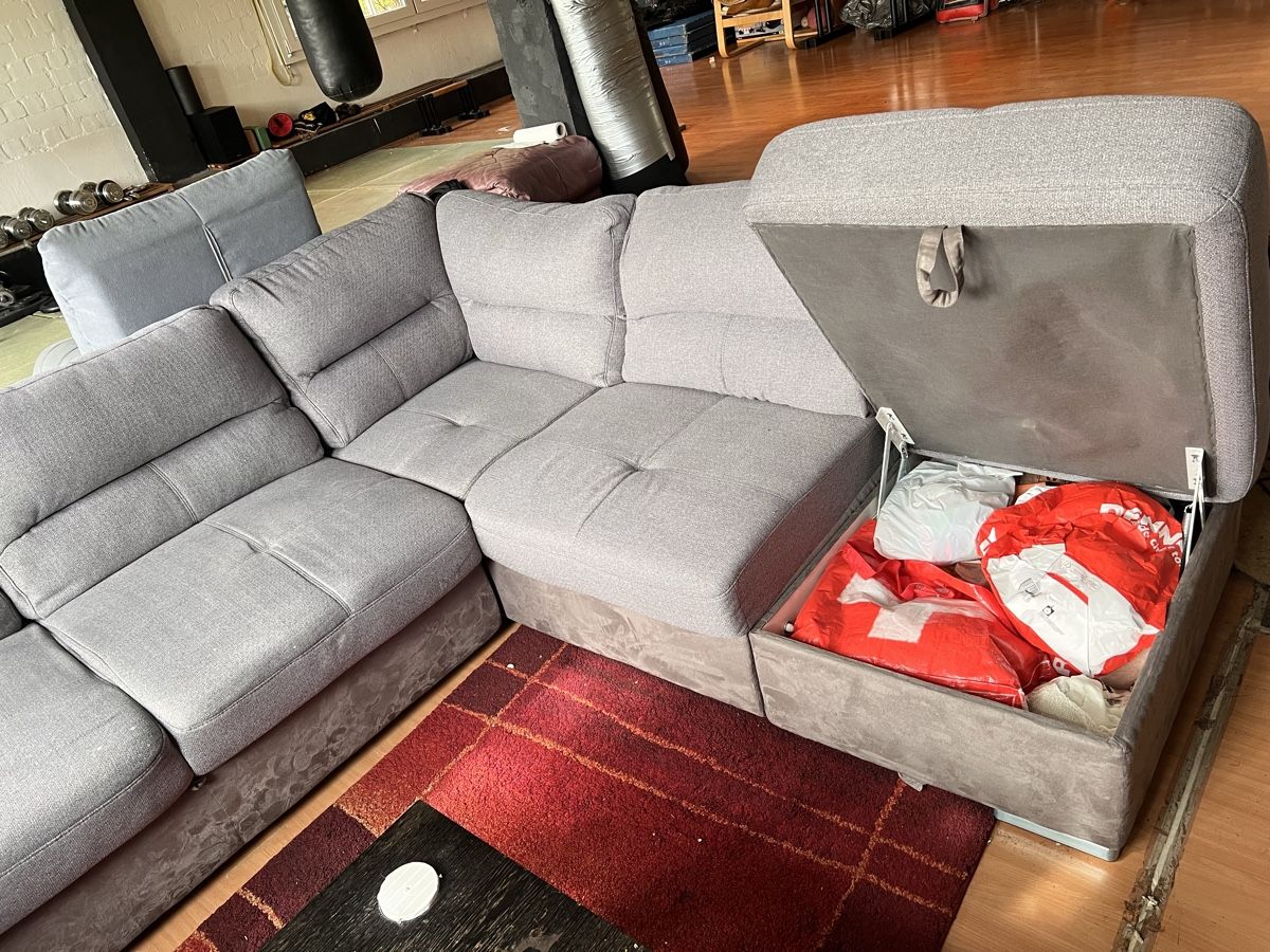 Sofas: Grosses Ecksofa mit Schlaffunktion, Grau, Top Zustand – Gebraucht aus Gelterkinden von Mystic-Spirit 5