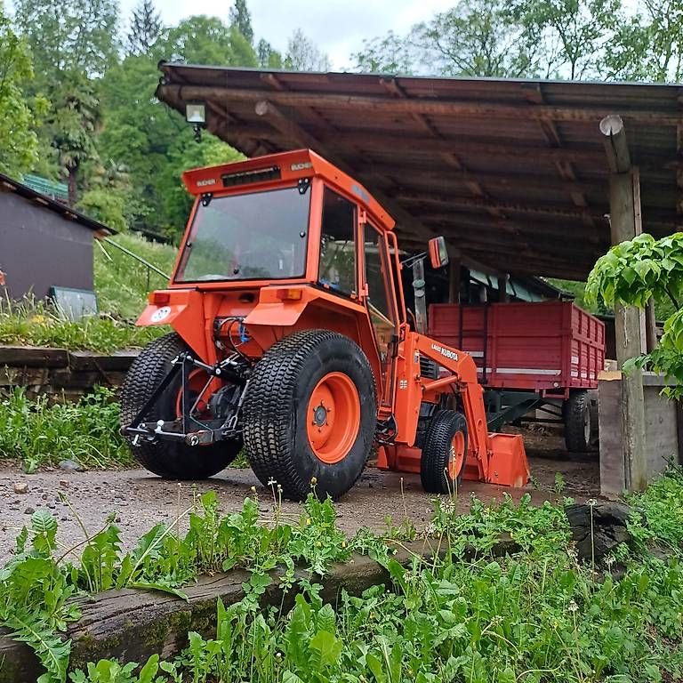 Kubota Trattori: Kubota mit Frontlader – Usato da Dino venduto da campana2004 2