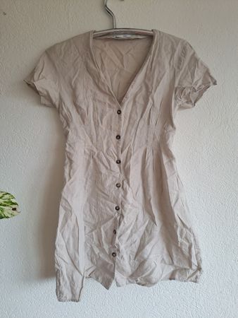 Elegantes beiges Kleid für den Frühling/Sommer