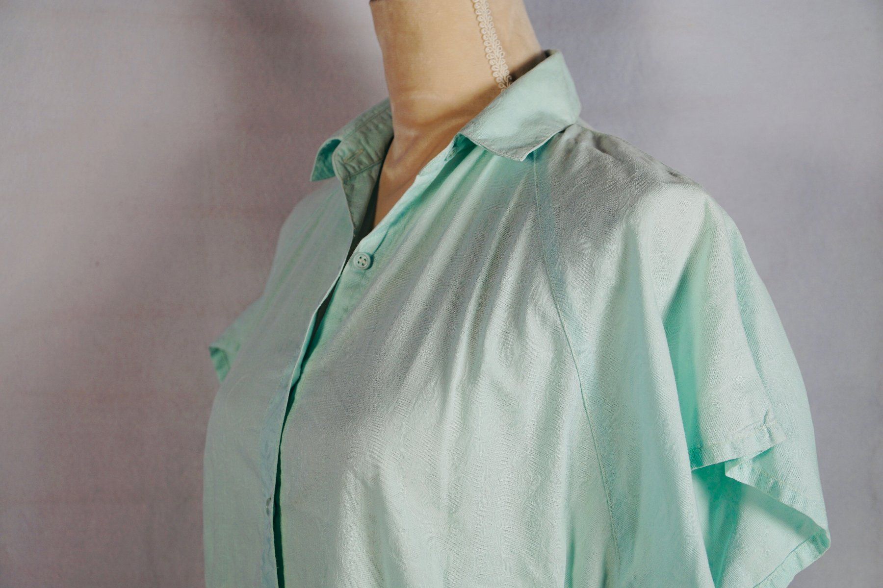 Camicette: 100% Coton - Chemise manches courtes - 40 – Usato da Haute-Nendaz venduto da Violette123 4