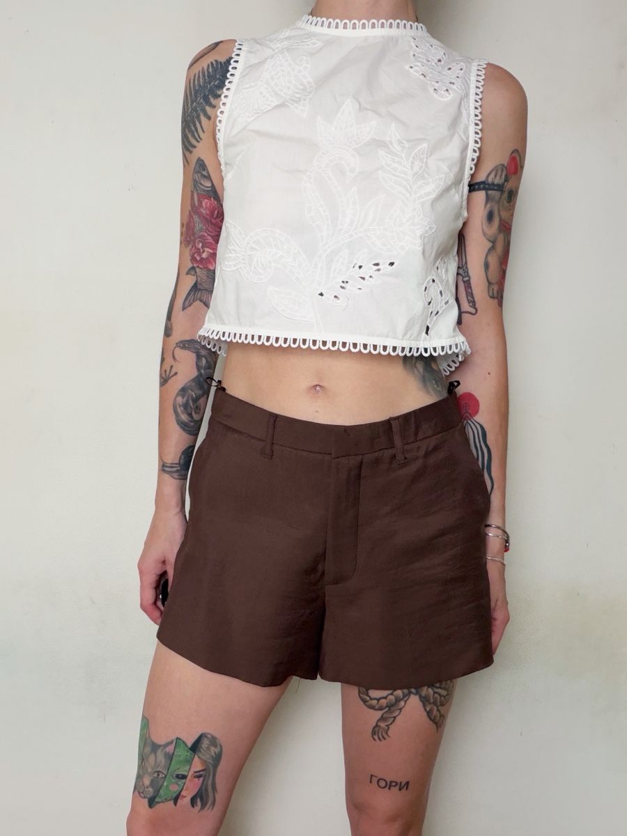Zara Pantaloni: Brown Zara shorts – Usato da Knonau venduto da Grapesvintage 1