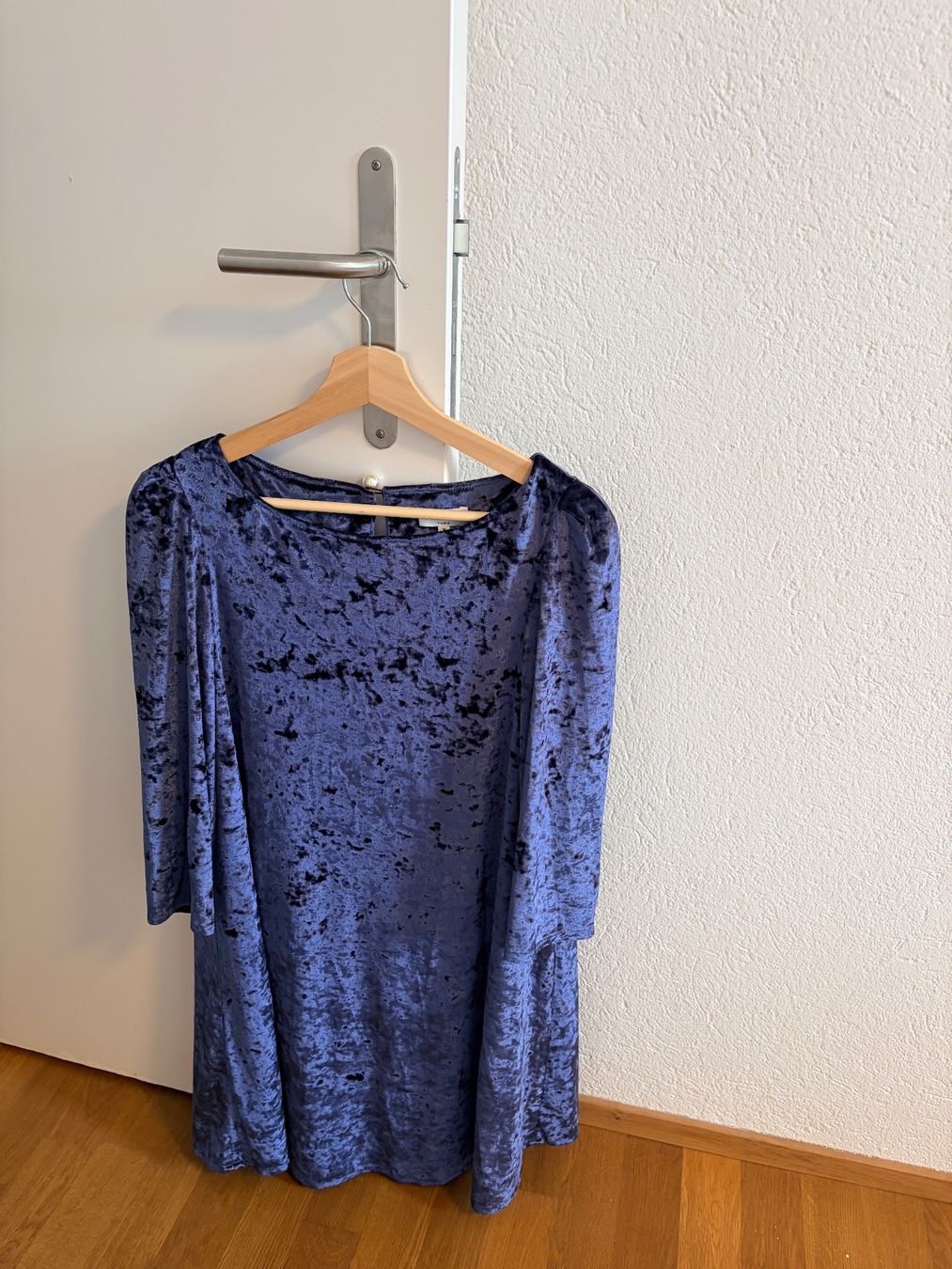Claudie Pierlot Vestiti: Robe Claudie pierlot taille 1 comme neuve – Usato da Winterthur venduto da Melurich 1
