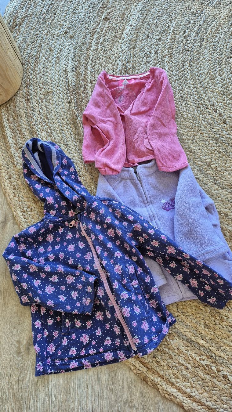 Lotti & Set di vestiti: Kleiderpacket Mädchen, 86 – Usato da Wädenswil venduto da Zuerichseegirl 2