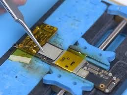 iPhone 13 mini Platinen Reparatur