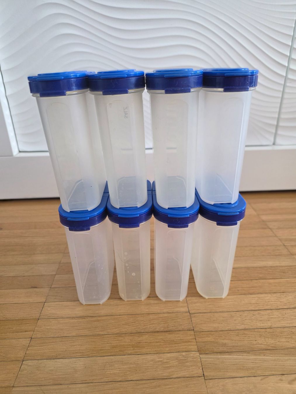 Tupperware Contenitori & Simili: Tupperware Gewürzbehälter Set, Blau, 8 Stk. – Usato da Laufenburg venduto da may_r2st