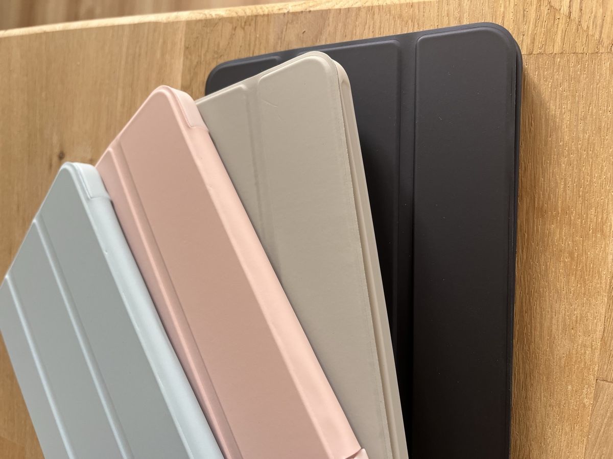 Coques & Sacs: iPad Mini 6/7 Hülle, neu, hellblau – Neuf avec emballage d'origine à Pfäffikon ZH par Sibl23
