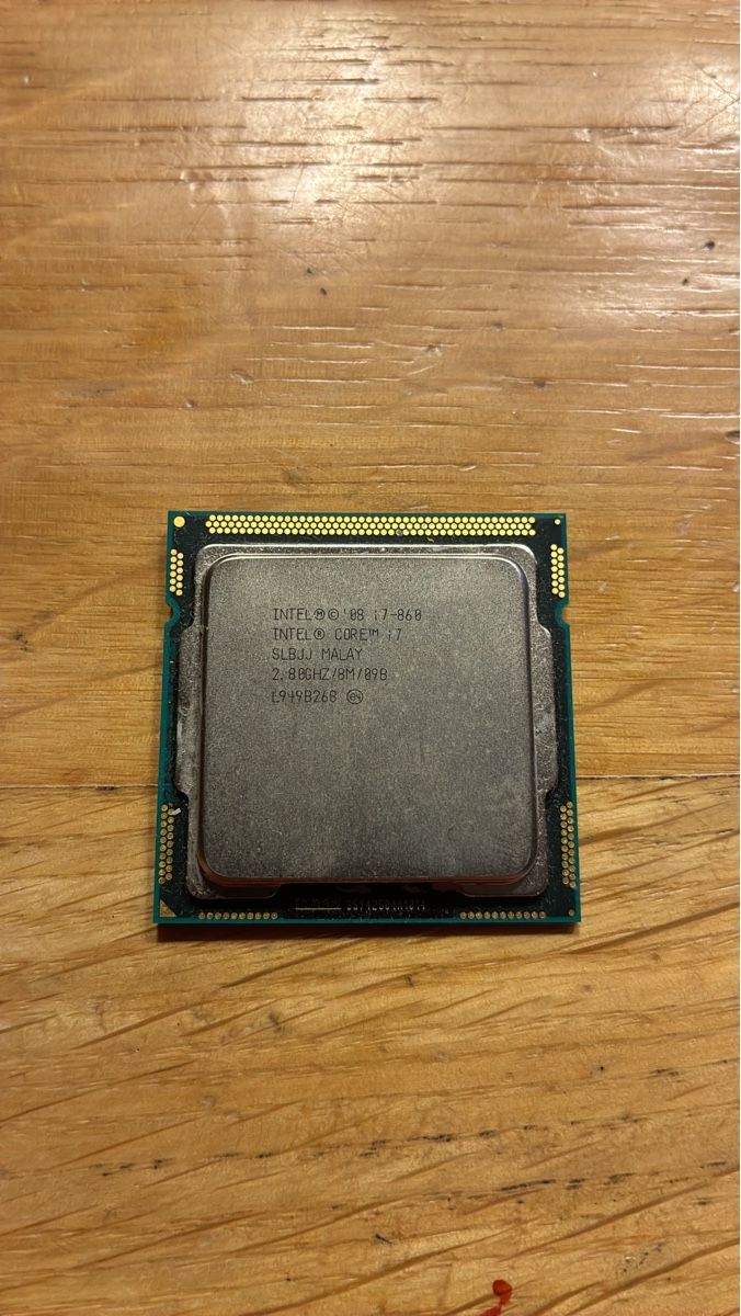 Intel Composants électroniques: Prozessor Intel Core i7-868 2.80GHz – D'occasion à Solothurn par sebastianernst87