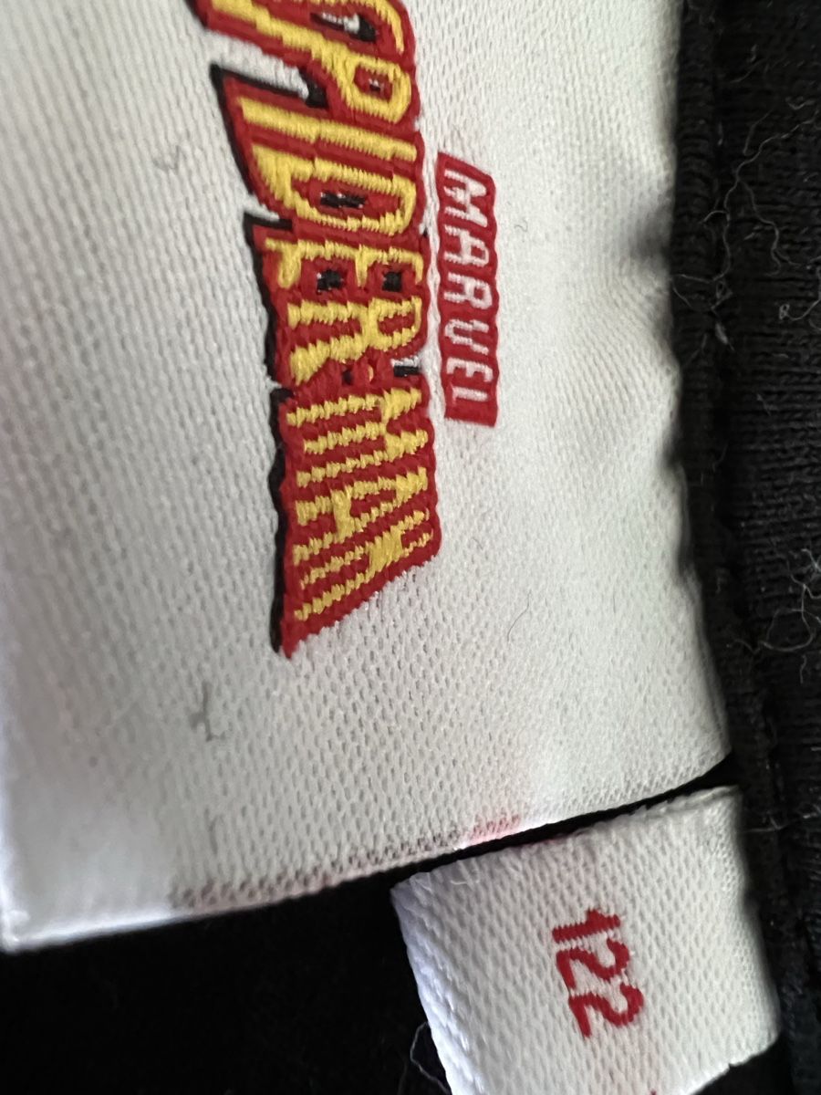 Maglioni & Felpe: MARVEL SWEATER SCHWARZ NEUWERTIG GR 122 – Usato da Basel venduto da theo-g77 2