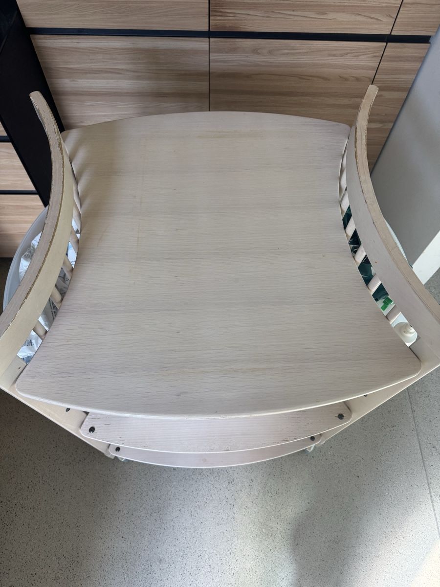 Stokke Fasciatoi & Accessori: Stokke light wooden changing Table with Storage – Usato da Zürich venduto da ezi_r7sq 2