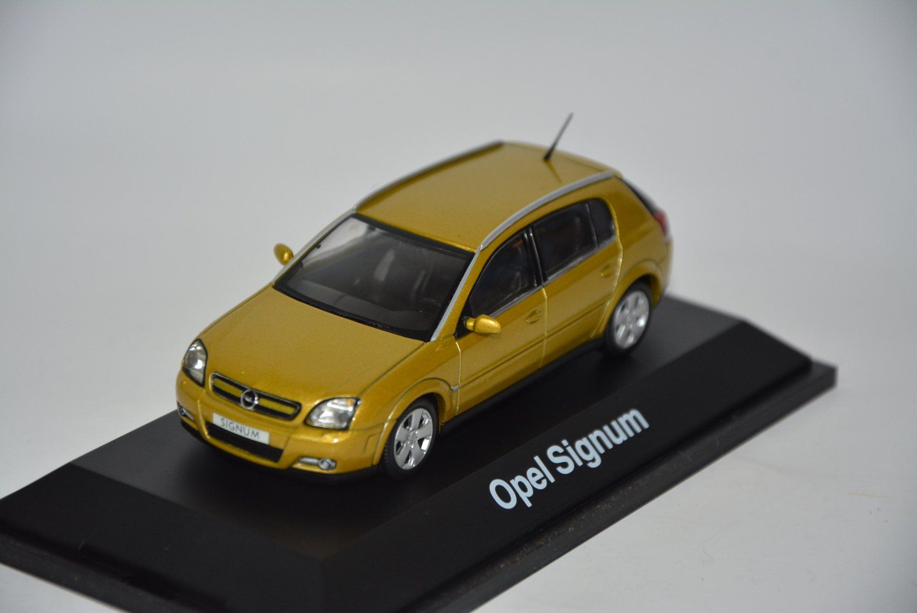 Schuco Modellautos: Opel Signum , Schuco , 1:43 – Neu und originalverpackt aus Goldach von Feivel9 2