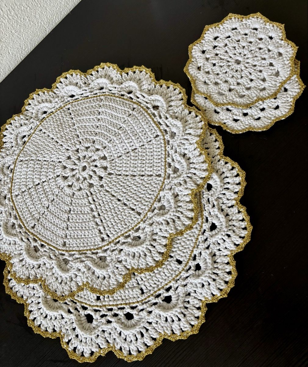 Set di tavolo e panche: Platzset/Tischunterlagen/Platzdeckchen/Häkeldecke – Nuovo (secondo la descrizione) da Grenchen venduto da mar_hhk8 3