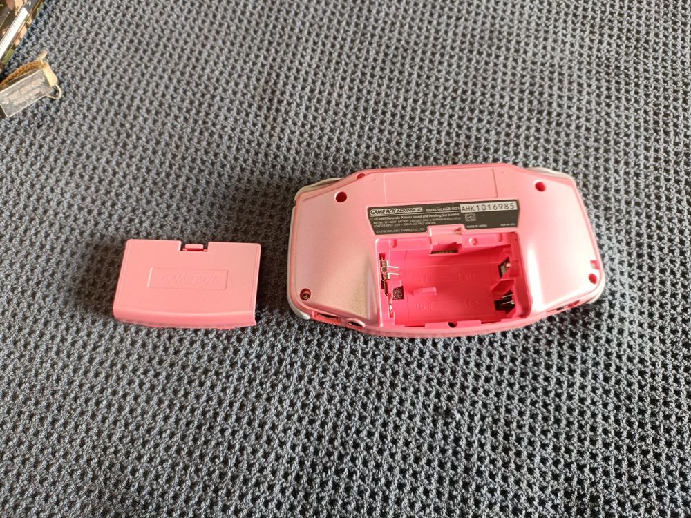 Nintendo Konsolen: Gameboy Advance Limited Hello Kitty Edition – Gebraucht aus Pratteln von Colin97 1