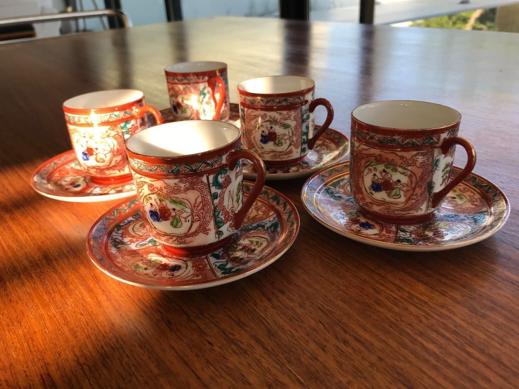 Set di piatti: Moriage Teeservice mit Geishalithophanie – Usato da niederbipp venduto da Esbenz