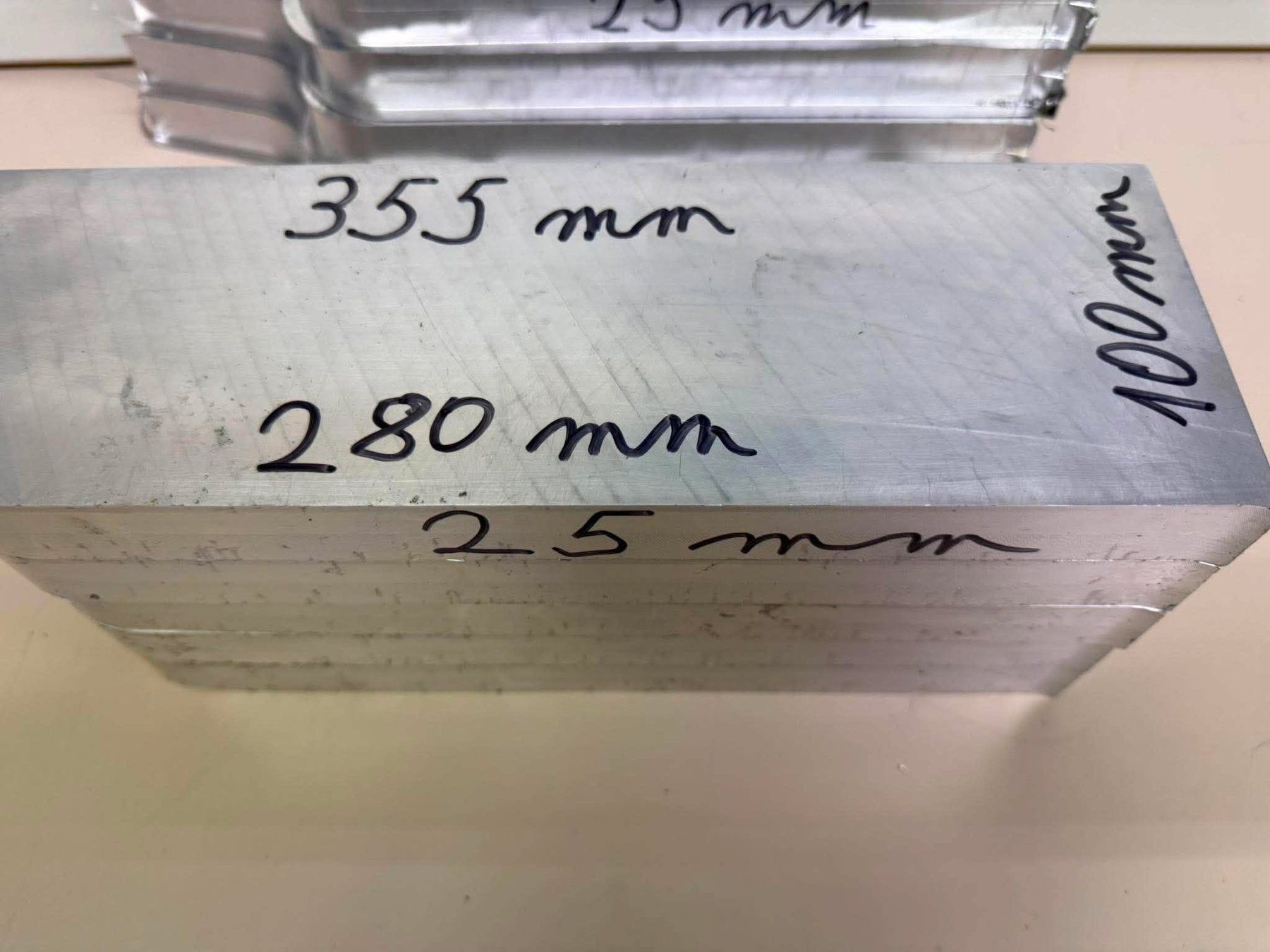 Tutti gli attrezzi: Aluminium Rohmaterial Reststücke 20 kg – Usato da Winterthur venduto da Joe1001 2