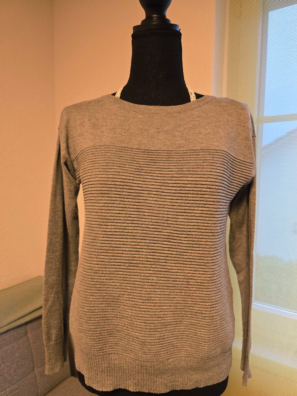 Esprit Pulls & Sweat-shirts: Pullover – D'occasion à Niederbipp par Viktoria_Sch 4