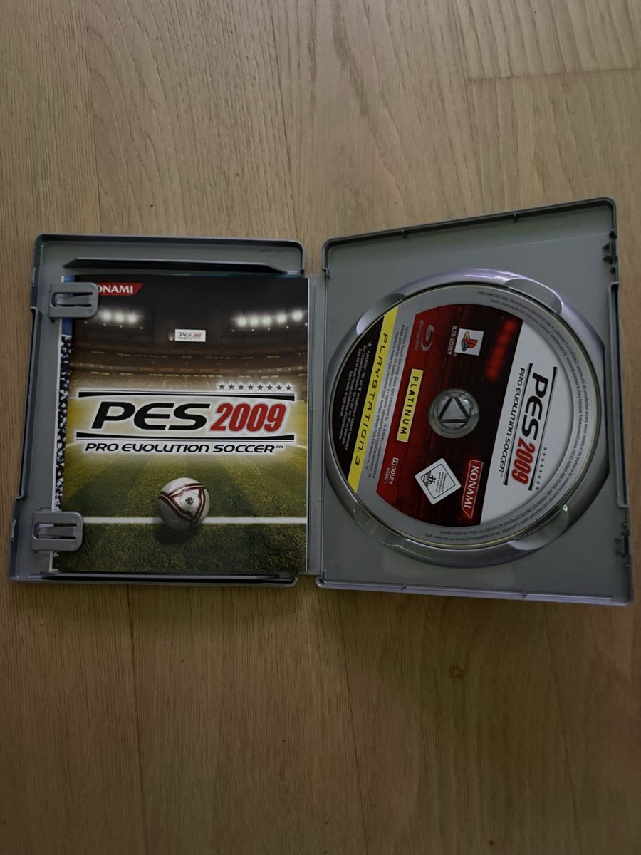 Giochi: PS3 PES 2009 Platinum | Komplett  – Usato da Aarau venduto da ruedinho 2