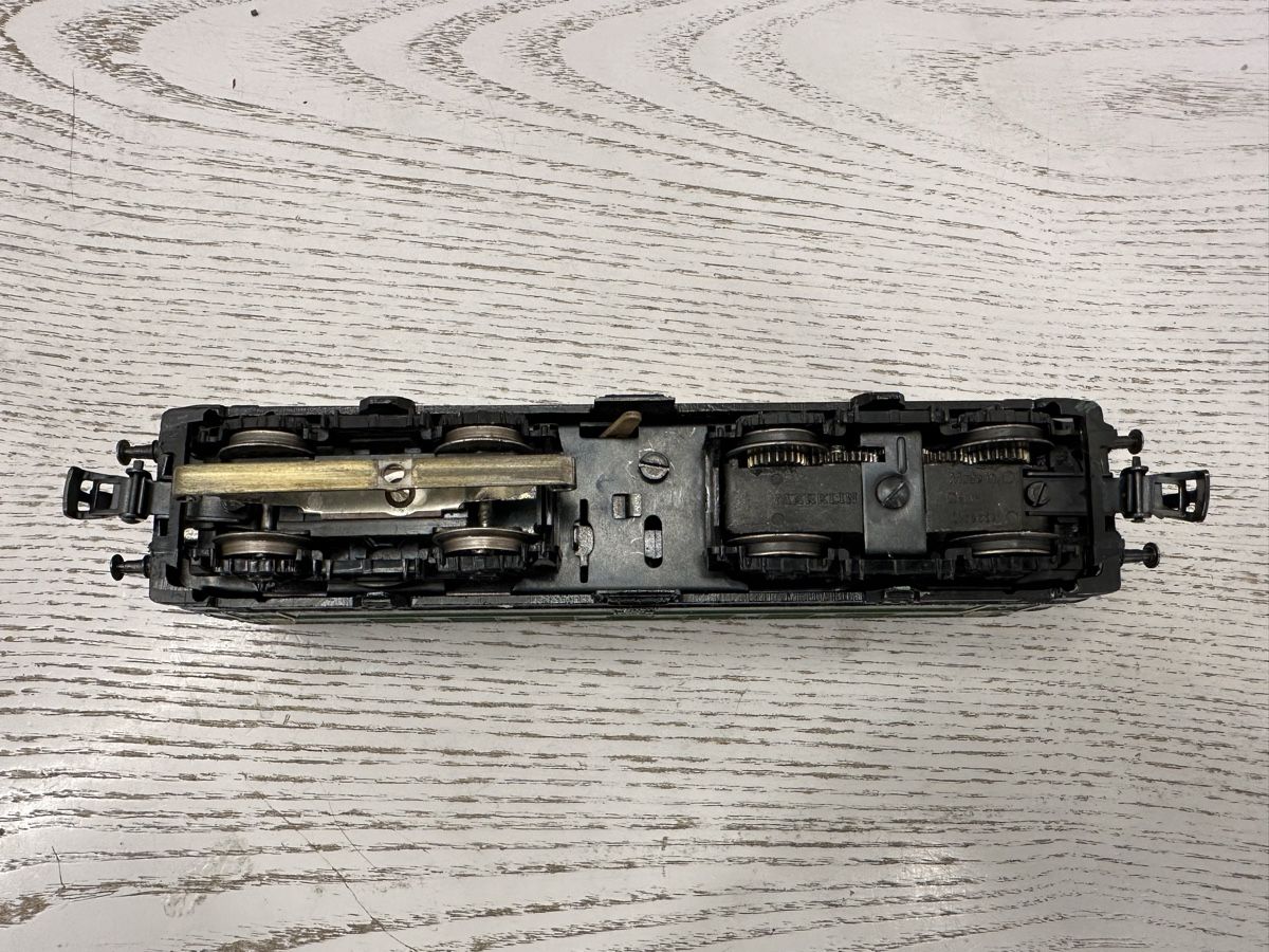 Märklin Modellini di ferrovie: Märklin 3036 ÖBB BR 1141 – Usato da Lupsingen venduto da New-Haven 5