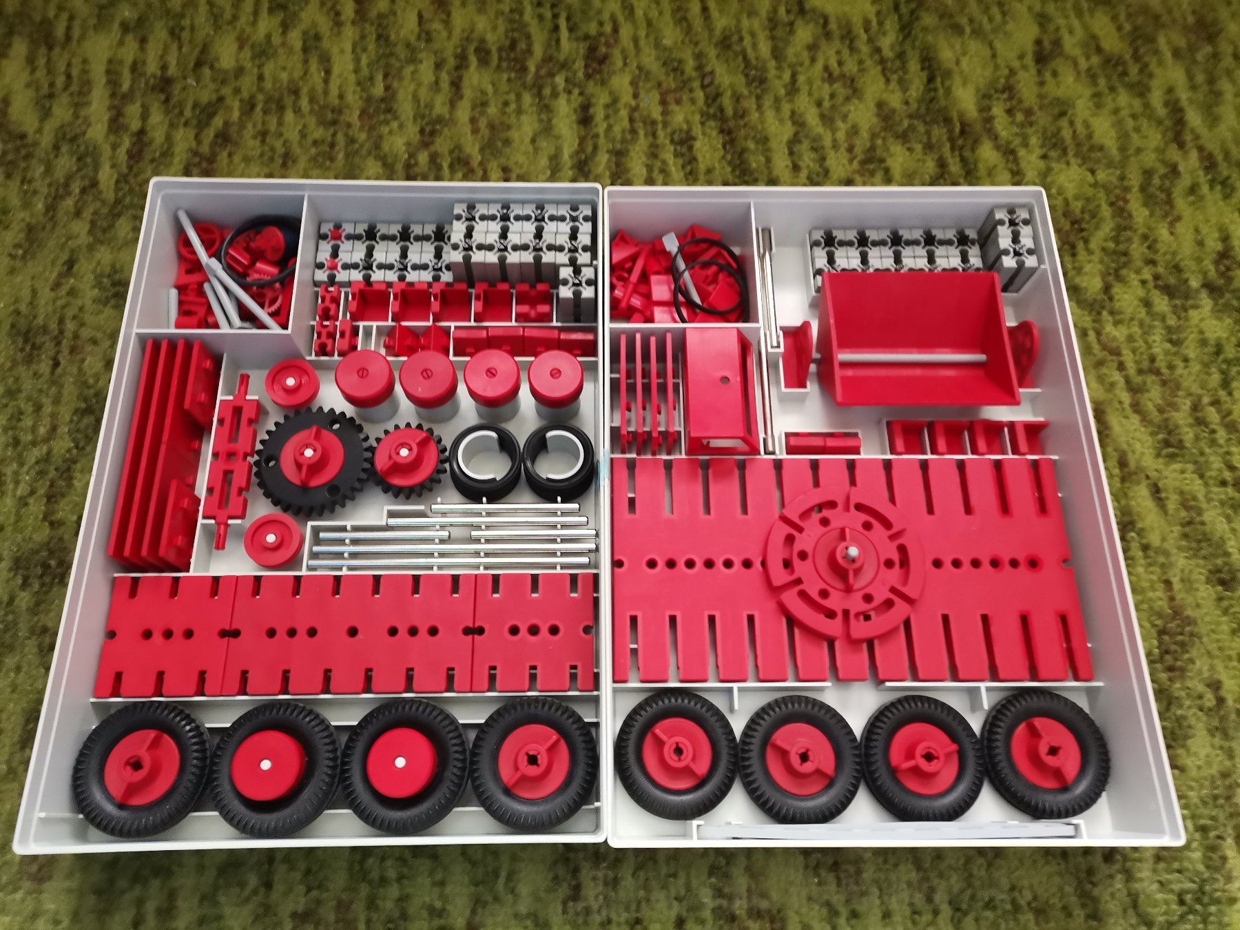 Fischer Kit di costruzioni: Fischertechink 100 – Usato da Oftringen venduto da Esthiboy