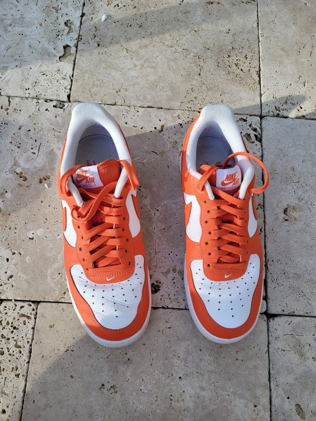 Nike Scarpe da uomo: Chaussures Nike Air Force One taille 41 – Usato da Avry-sur-Matran venduto da cin_7dcz 4