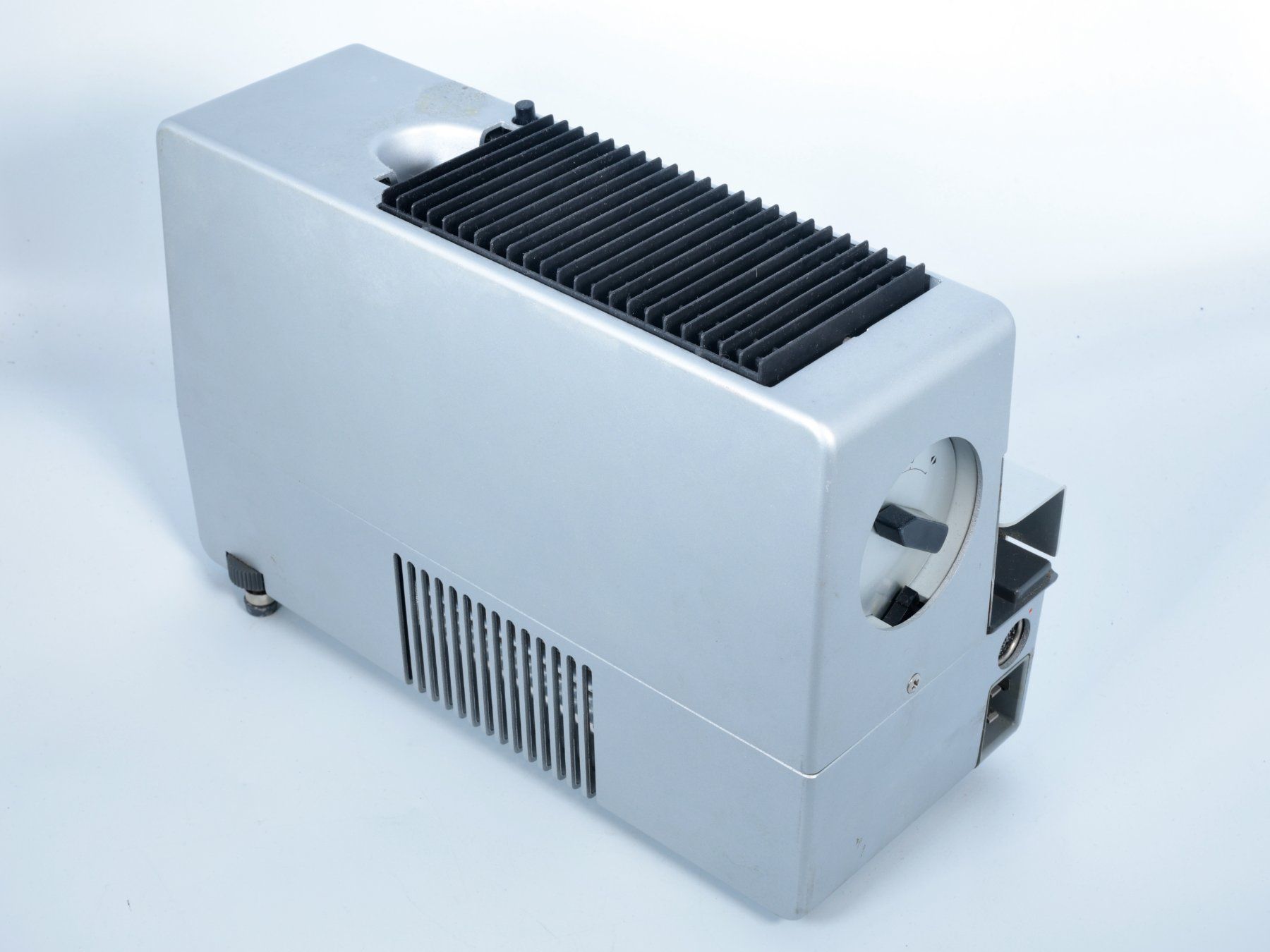 Home Cinema: projecteur diapositive Braun D46 – Usato da Biel-Bienne venduto da monsieur_jelmoli 4