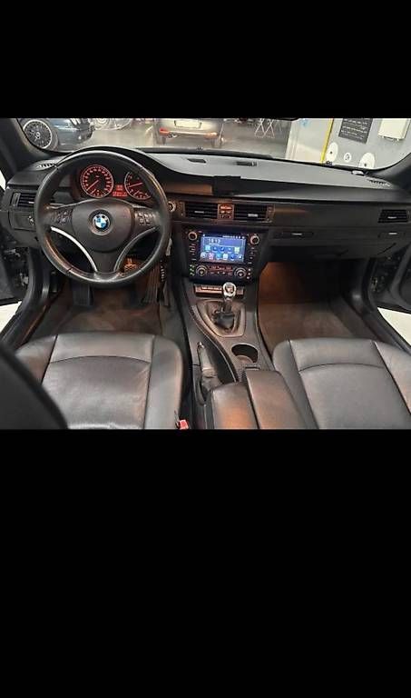 Autos: E 93 i  – D'occasion à Wil SG par tot_jl8b
