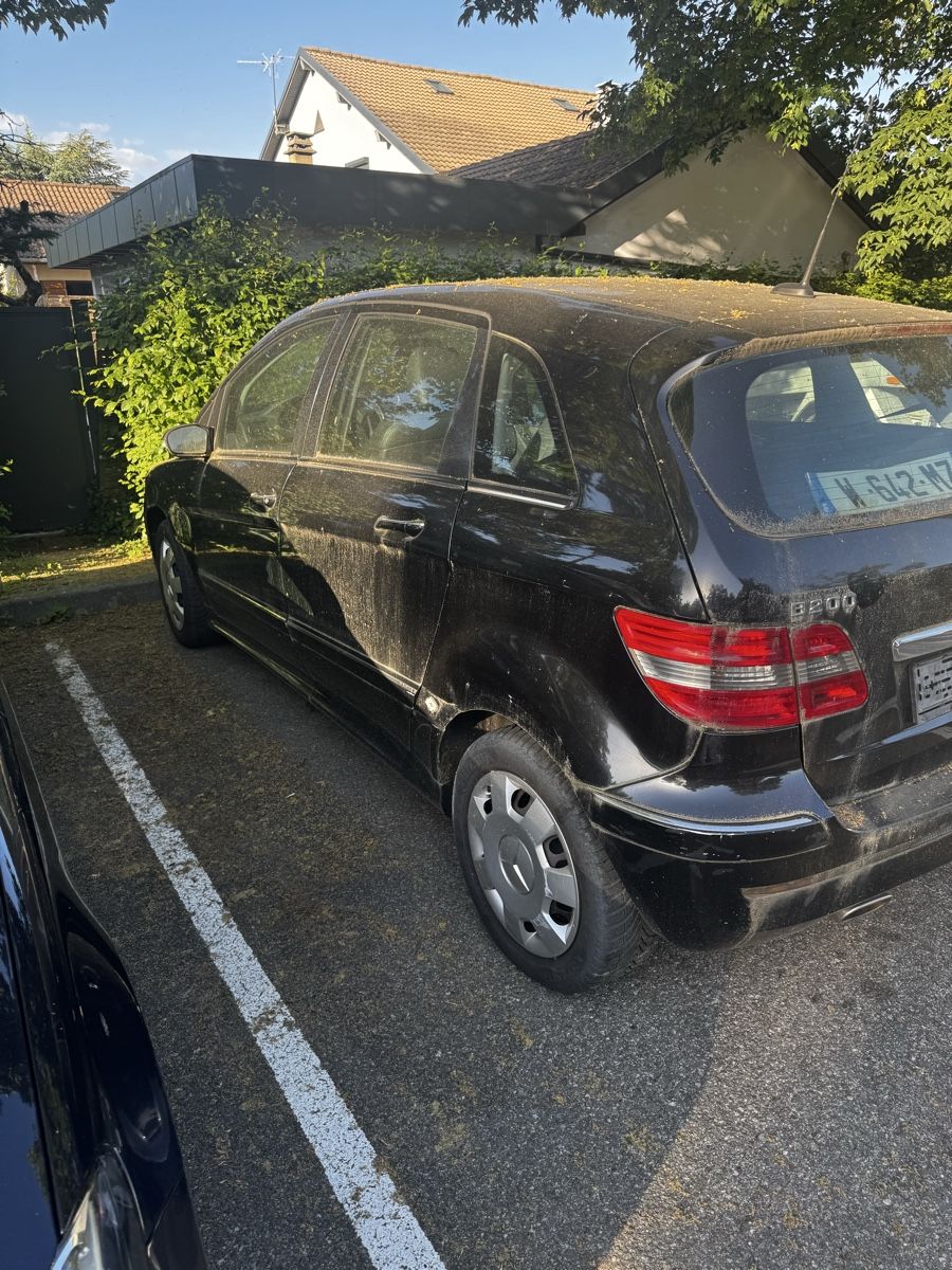 Autos: Mercedes classe B200 – Defekt aus Châtelaine von Bibaxx 4