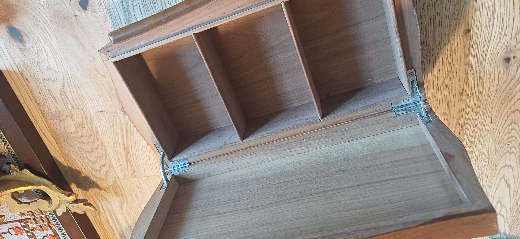 Articles en bois: Schöne Schatulle Nussbaum  – D'occasion à Flawil par Naphtali 6