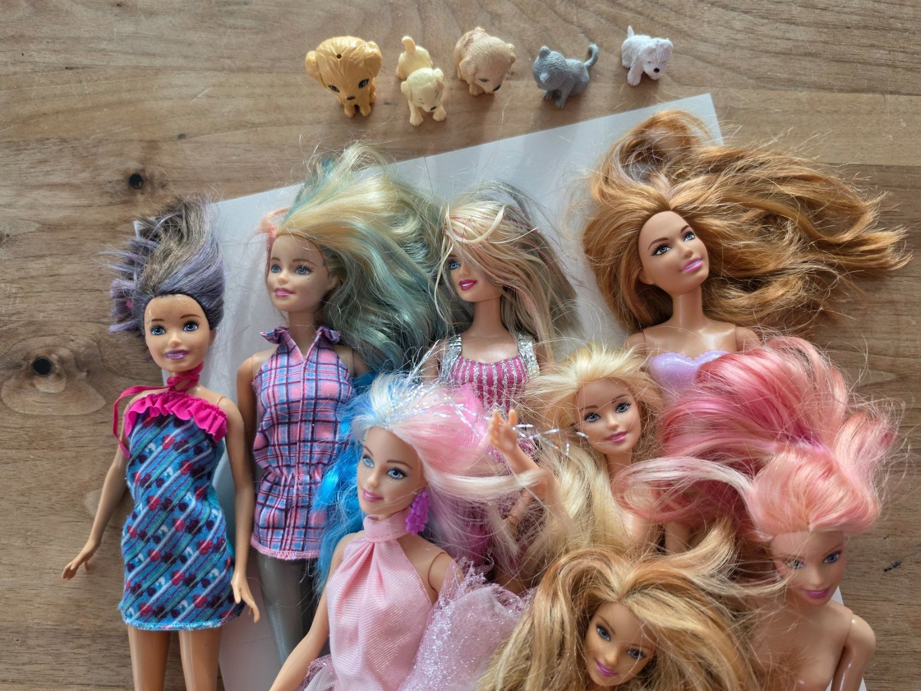 Spielzeuge: Barbie diverse und Kleider diverse – Gebraucht aus Hildisrieden von Faye11 1