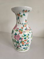 Chinesische Vase Porzellan - Famille Rose - Qing-Dynastie