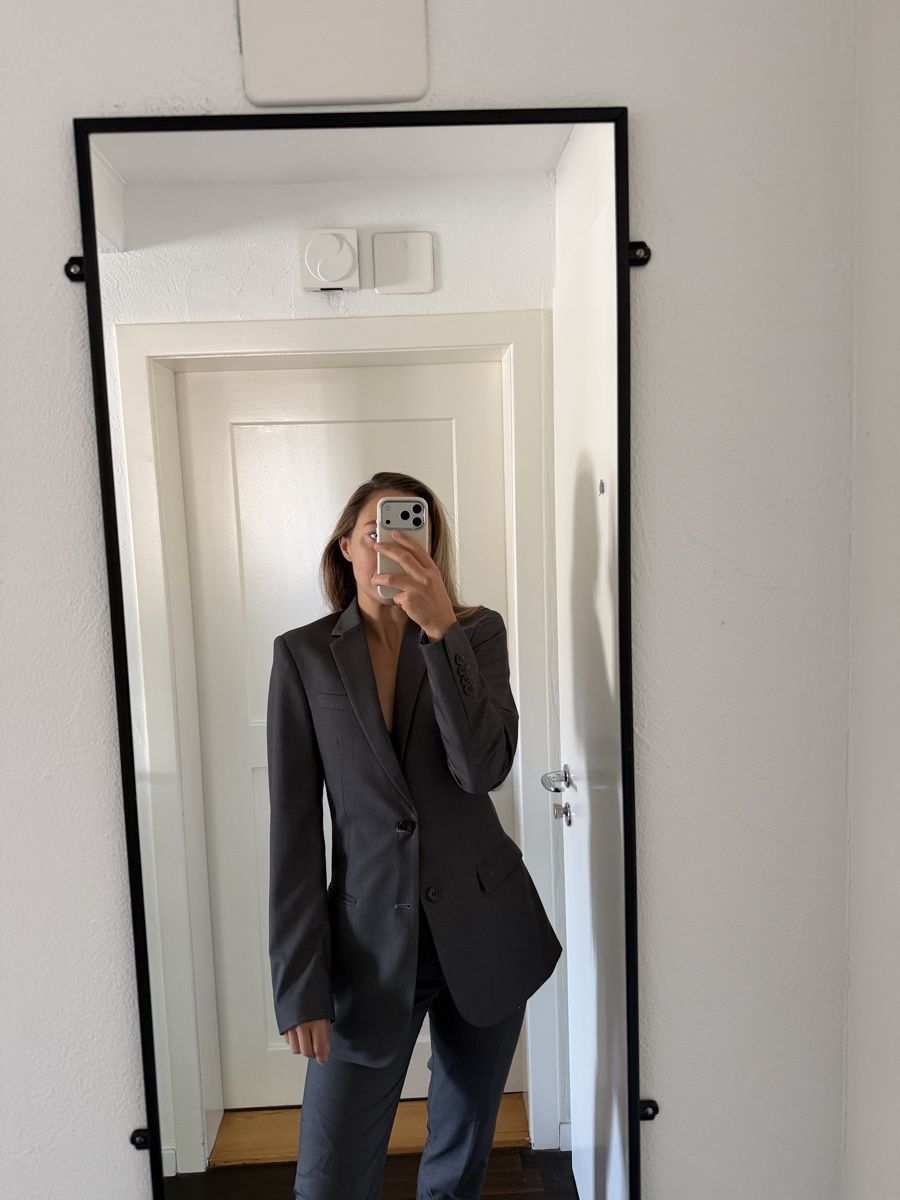 Completi & Tailleur: Dark grey woman tailor made suit – Nuovo (secondo la descrizione) da Uster venduto da Monika_OB 8
