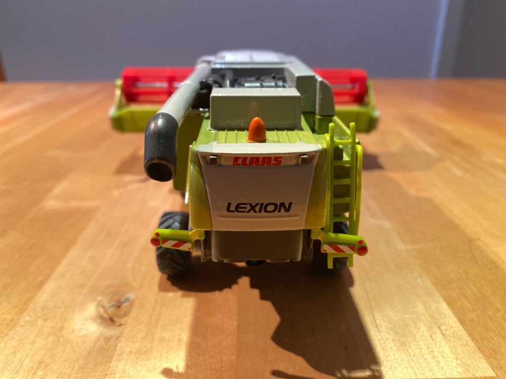 Siku 1/50 Claas Lexion 600 Moissonneuse Batteuse Avec Grain