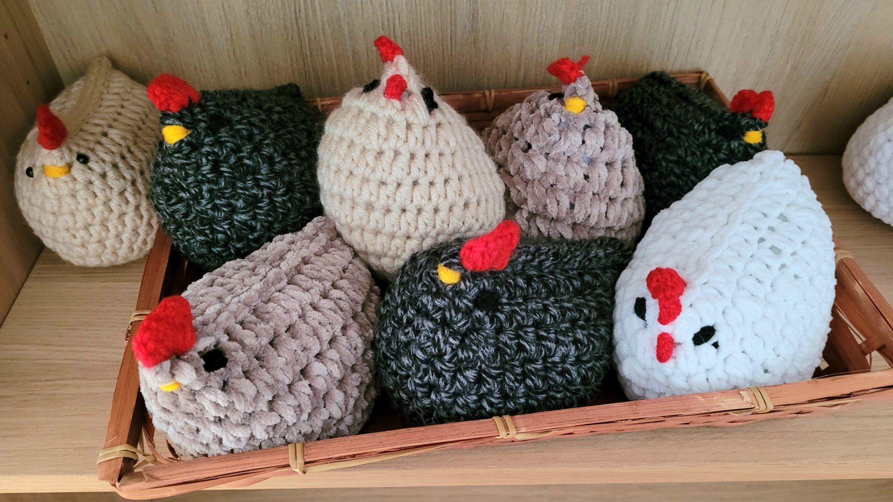 Tutte le decorazioni: Handgemachte Crochet Hühnchen – Nuovo (secondo la descrizione) da Zürich venduto da The_Plant_Wizard 2