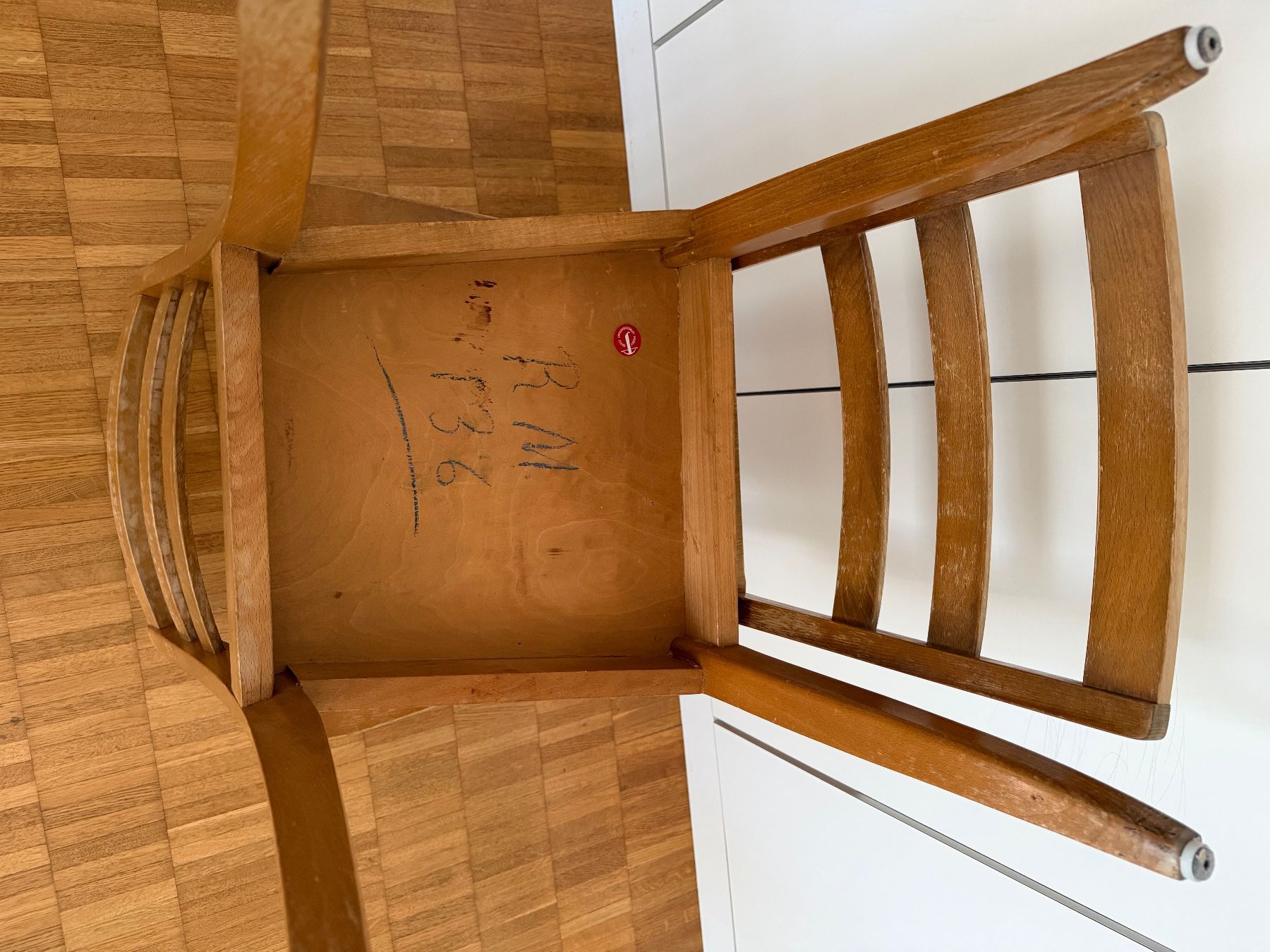 Chaises: 2 Holzstühle – D'occasion à Adliswil par fitzcarraldo 3