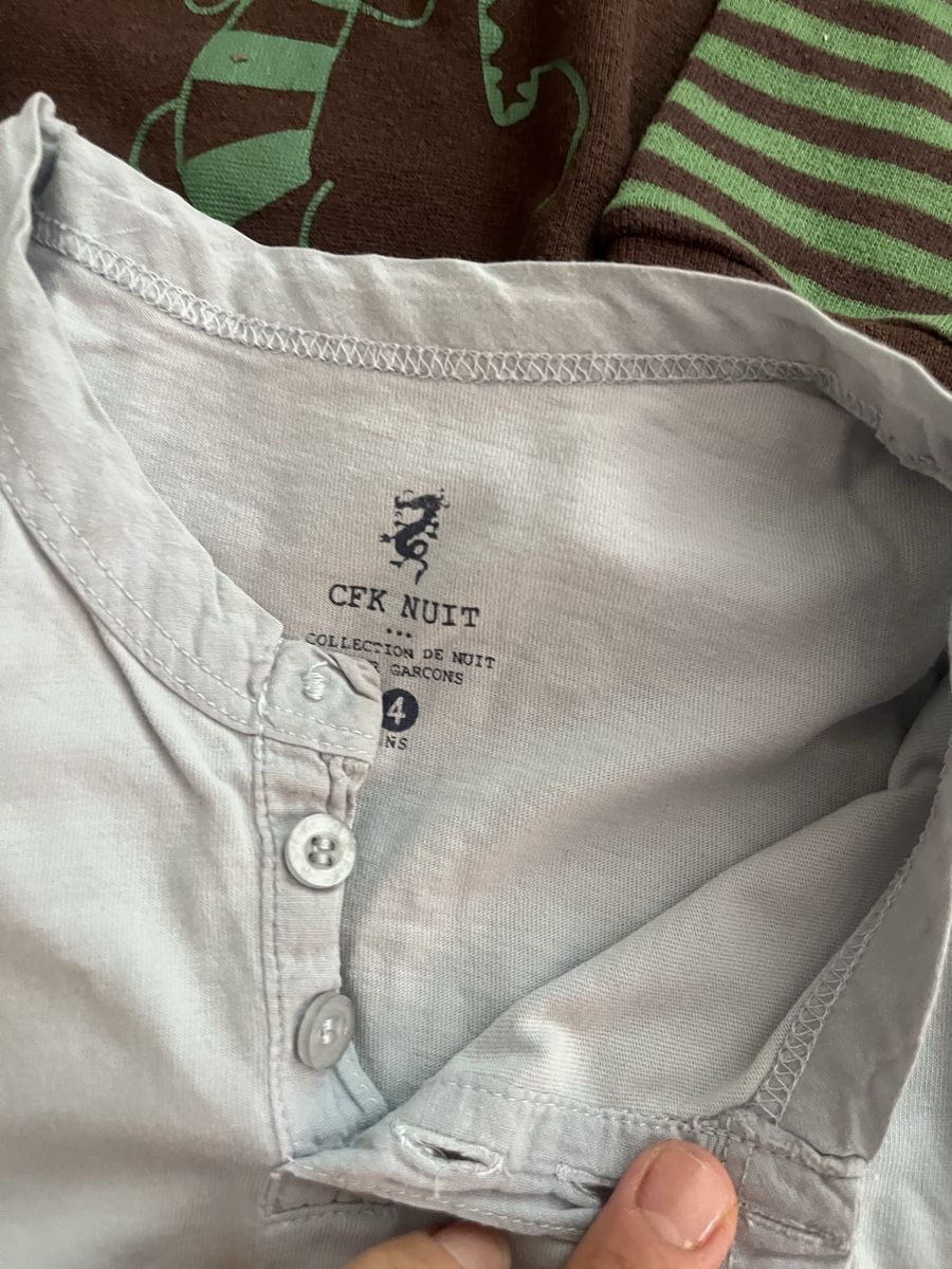 Pyjamas & Ähnliches: Lot de pyjama 5/6 ans 116cm – Gebraucht aus Bellevue von utilisatratice 1