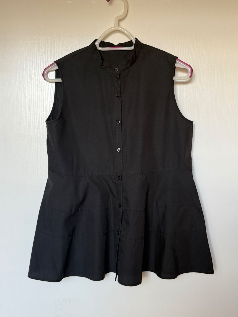 Top: Sommerliches, elegantes, ärmelloses Top, Schwarz – Usato da Birmensdorf ZH venduto da T_Richard 2