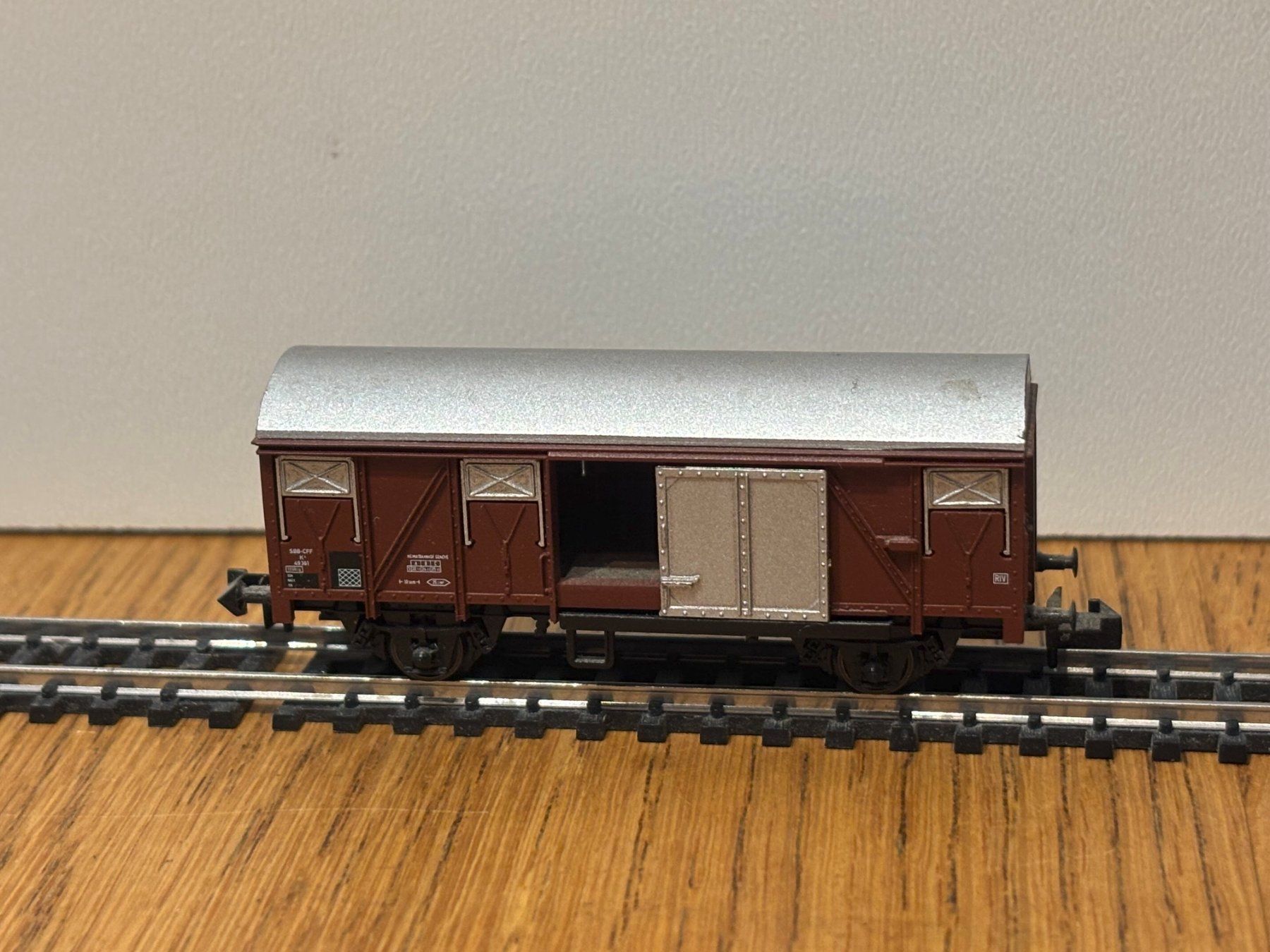 Modellini di ferrovie: L2384: Güterwagen (Spur N) – Usato da Birsfelden venduto da Birs_25 2