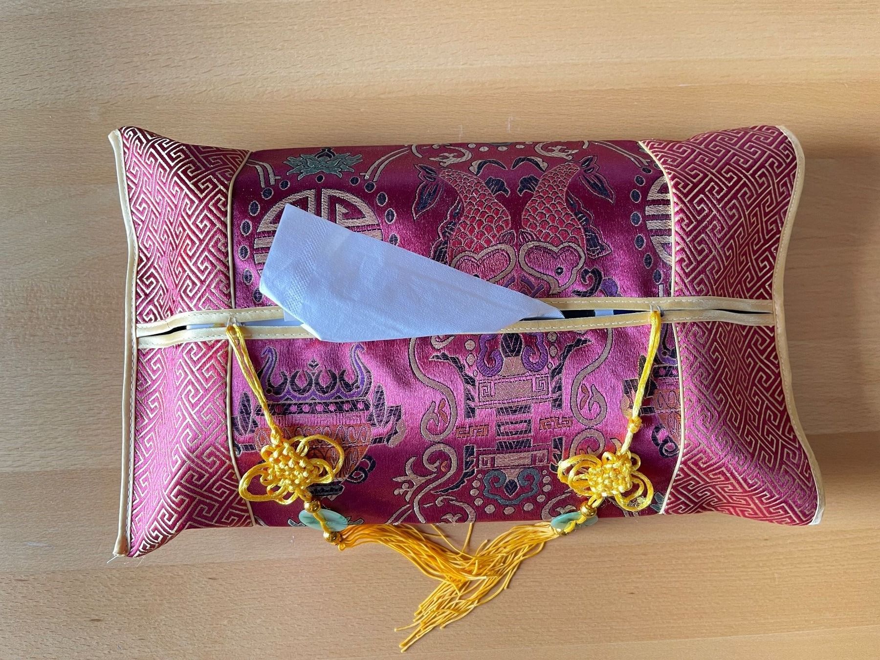 Altro in  Abbigliamento & Accessori: Taschentuchbox-Abdeckung, neu – Nuovo (secondo la descrizione) da Kriens venduto da Angie88