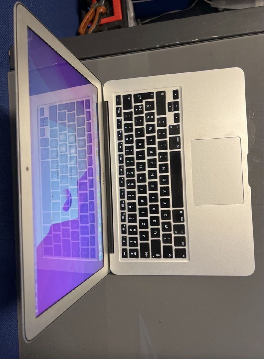 Apple Portables: MacBook Air zu verkaufen  #12 – D'occasion à adliswil par iri_8fjv 3
