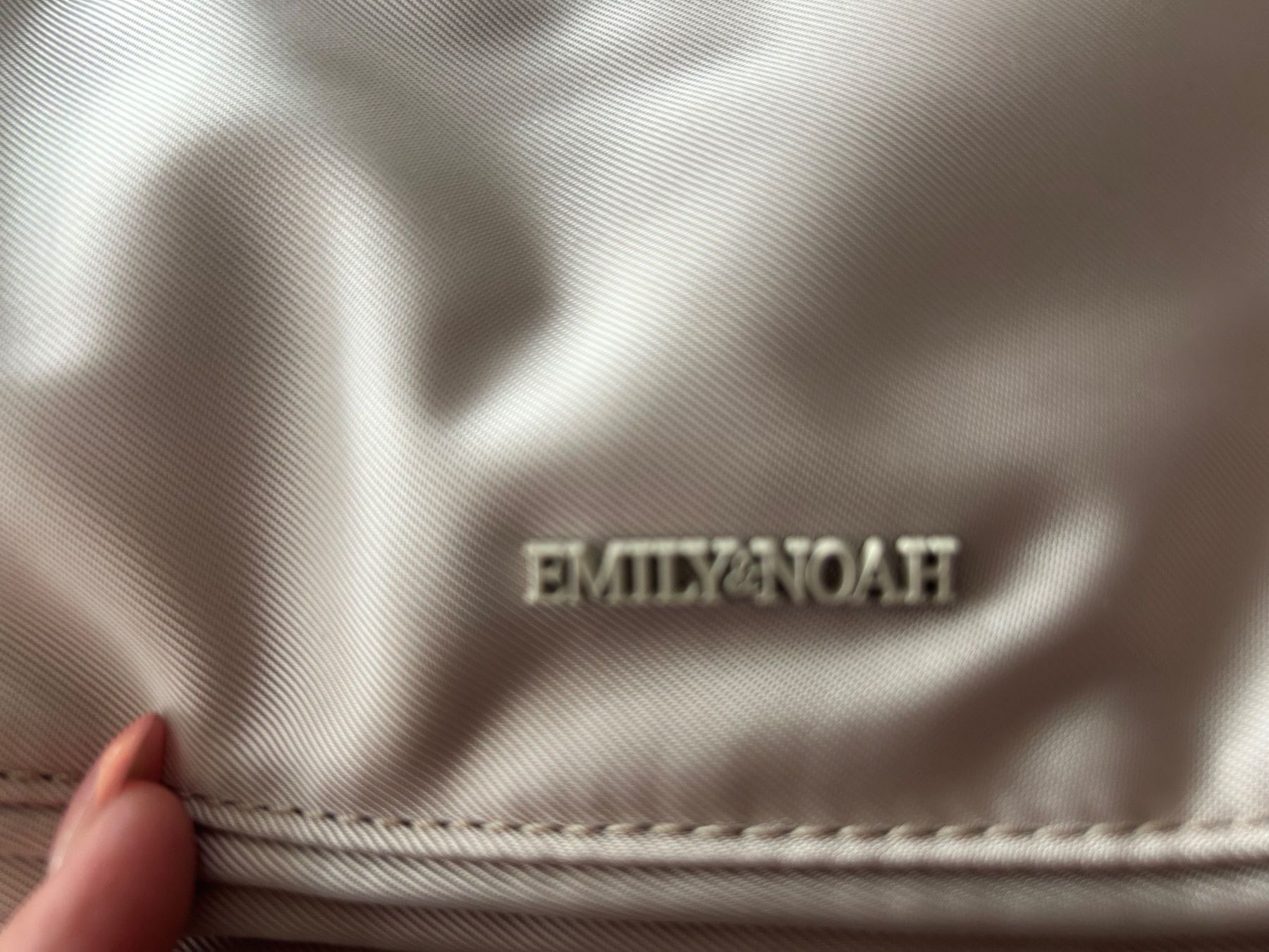 Borse da donna: Umhaengetasche EMILY & NOAH beige neuwertig – Usato da Kaltbrunn venduto da lagone1 4