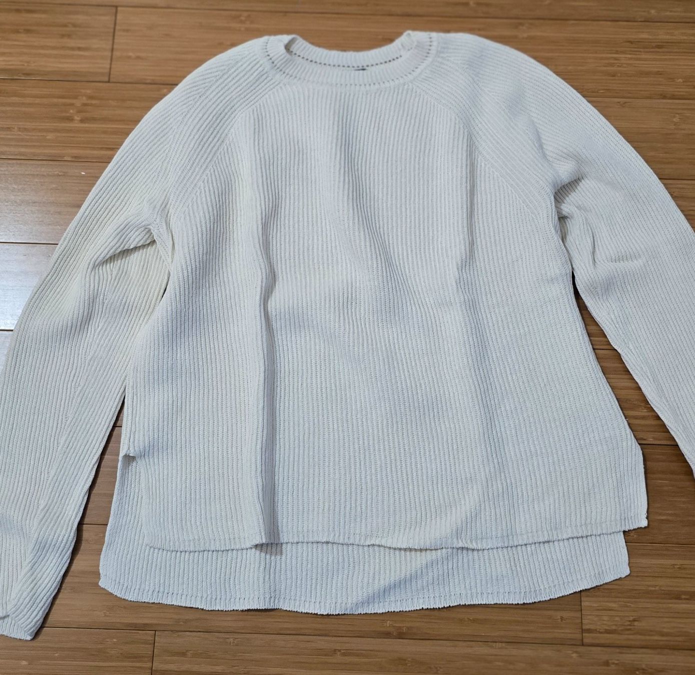 Pullover & Sweatshirts: Damen Pullover JOSEPH cremeweiss Grösse S guter Zustand – Neu (gemäss Beschreibung) aus Oberbipp von Missy2021
