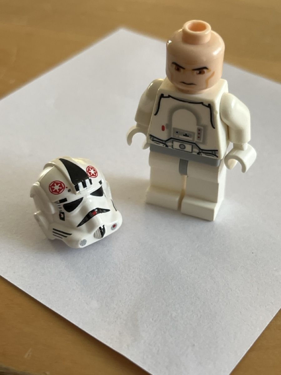 Star Wars Statuette: LEGO Star Wars Pilot Clone Trooper – Usato da neuenhof venduto da cocoros 6