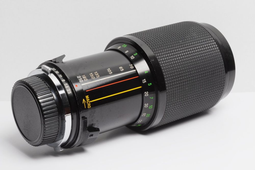 ZOOM VIVITAR VMC 70-210 mm 3,5 Macro pour Olympus OM EUR 55,00 - FR
