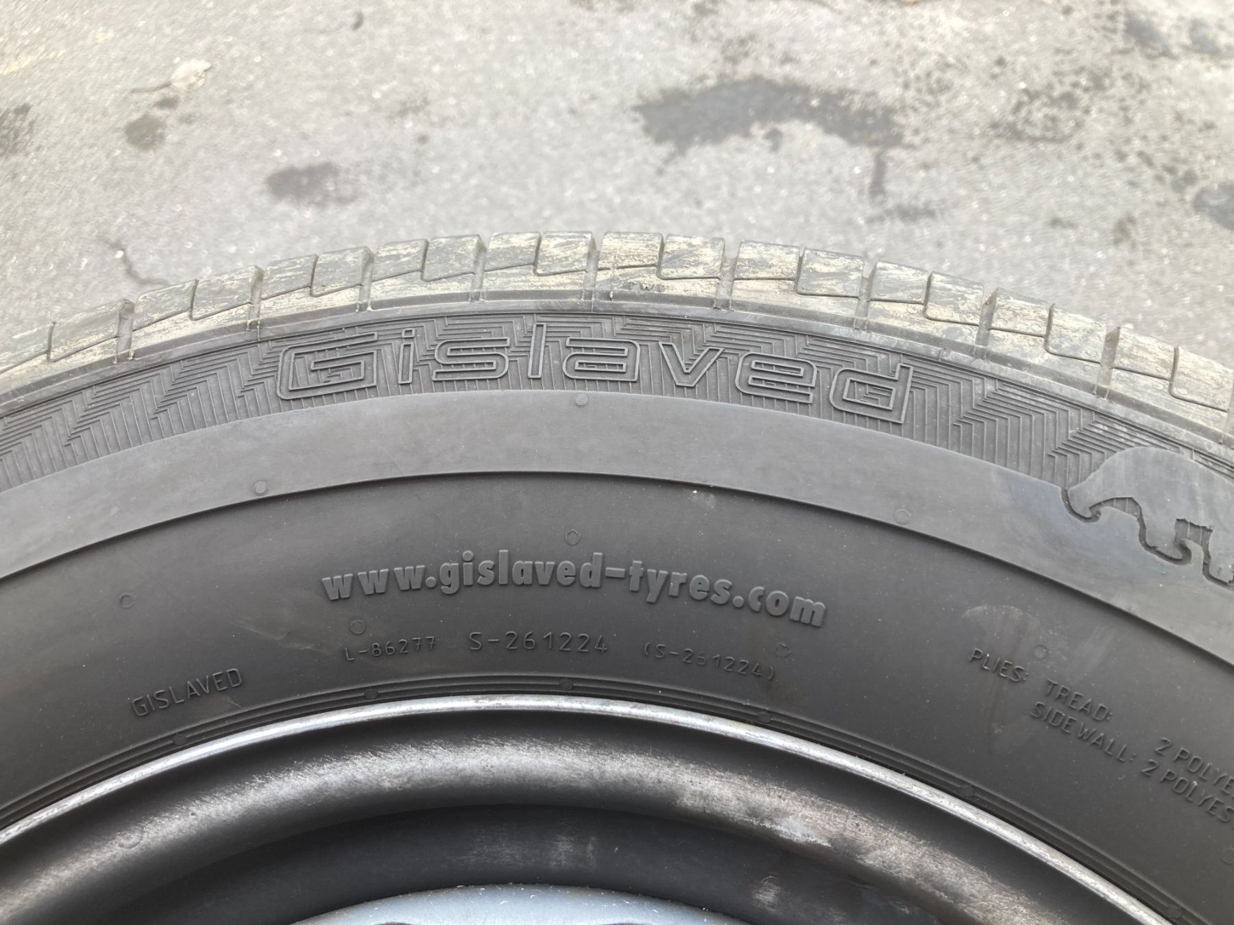 Volkswagen Pneumatici & Ruote complete: VW Crafter Sommerräder 235/65R16 – Usato da Cham venduto da Cham6332 4
