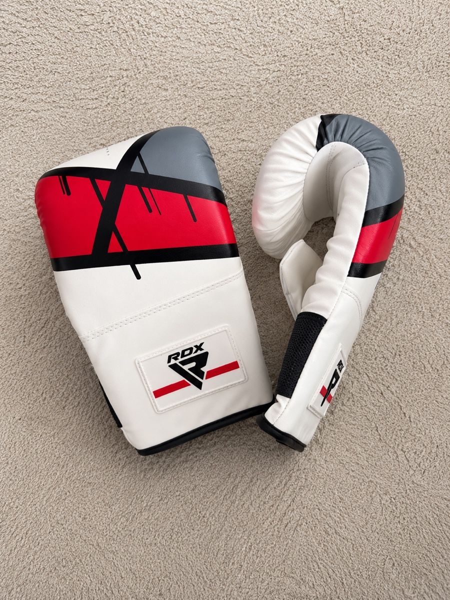 Gants: Boxhandschuhe RDX weiss rot grau Junior – Neuf avec emballage d'origine à Schliern b. Köniz par TITANSport