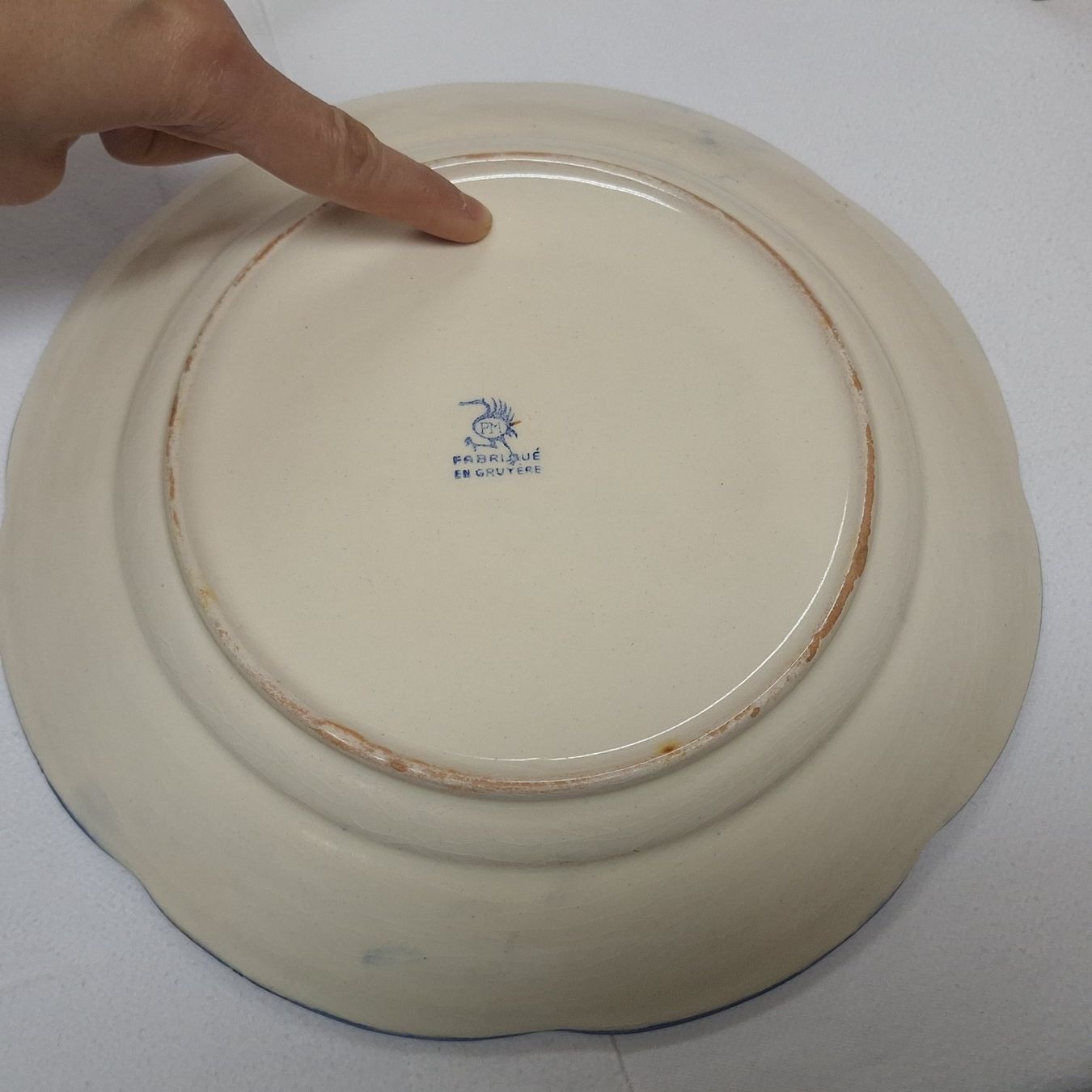 Assiettes: Handbemalter Fayence-Teller, Vogelmotiv – D'occasion à Winterthur par Goldpipau 6