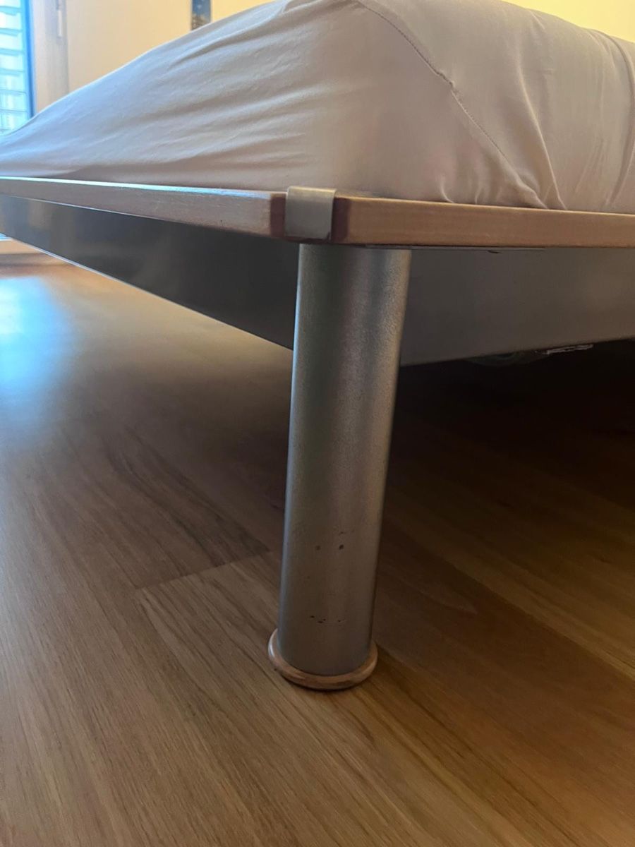 Letti: Bett Holz-Metall 180x200cm – Usato da Horn venduto da Mforelle 1