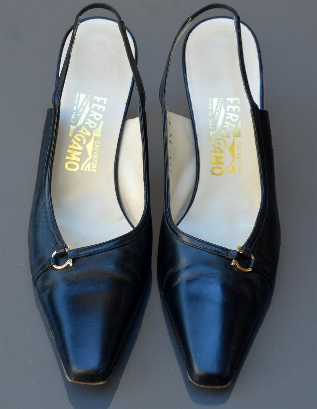 Salvatore Ferragamo Damenschuhe: Pumps Salvatore Ferragamo . 38 / 7,5 – Gebraucht aus Collonges von Auganien 4